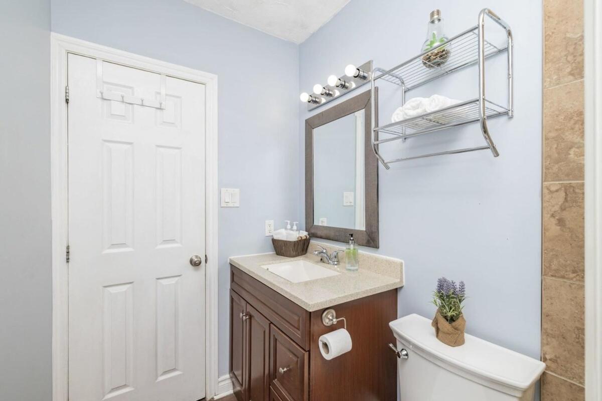 Pet-Friendly Home - Near Chinatown & Little Italy 渥太華 外观 照片