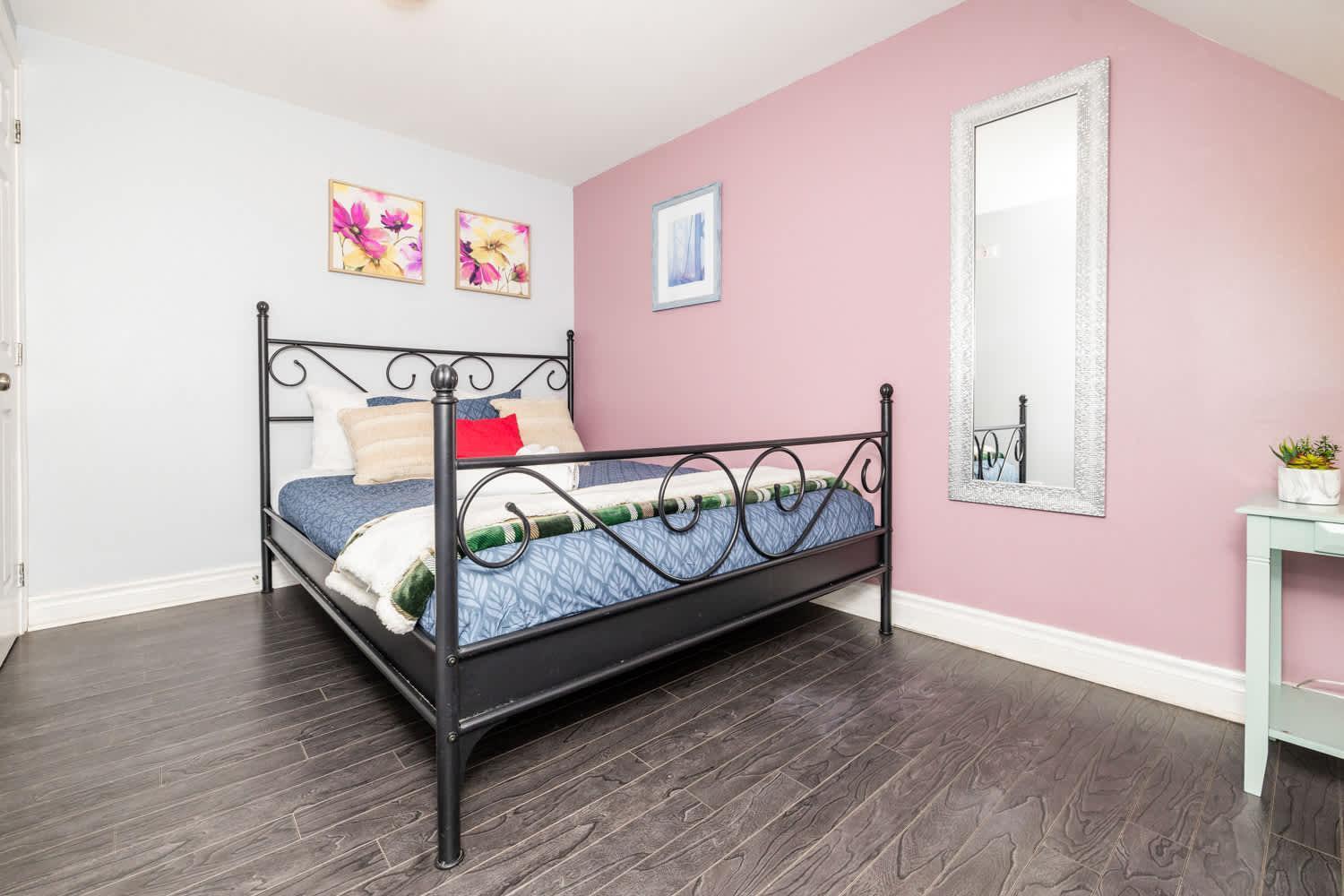 Pet-Friendly Home - Near Chinatown & Little Italy 渥太華 外观 照片