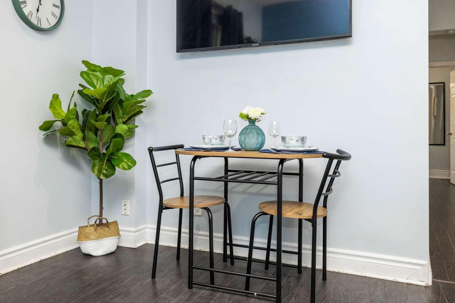 Pet-Friendly Home - Near Chinatown & Little Italy 渥太華 外观 照片